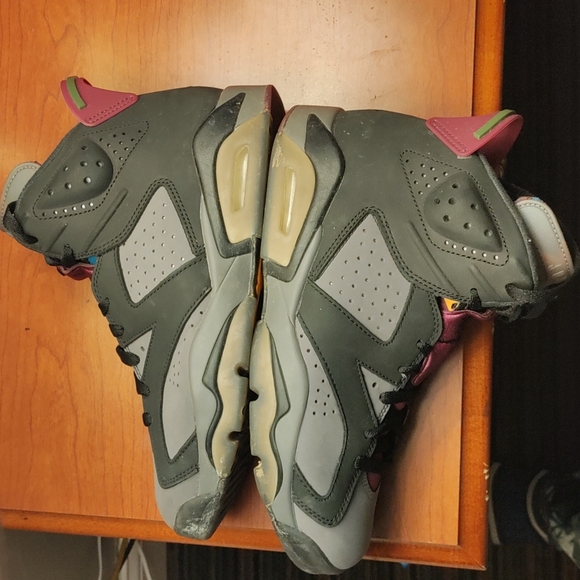 Shoes - Picture 4 of 4